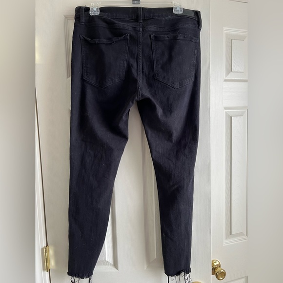 Express Women’s Black Distressed Jeans. Read description - Picture 3 of 4
